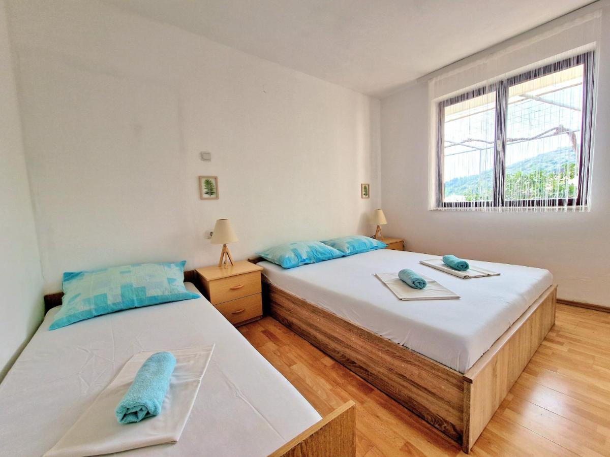Apartments By The Sea Podaca, Makarska - 6874 Exteriör bild